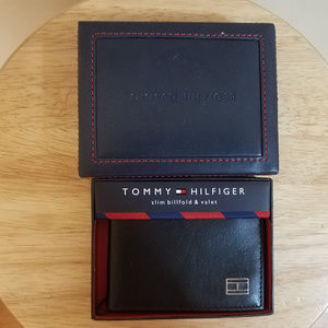 Tommy Hilfiger Leather Black Slim Billfold Wallet